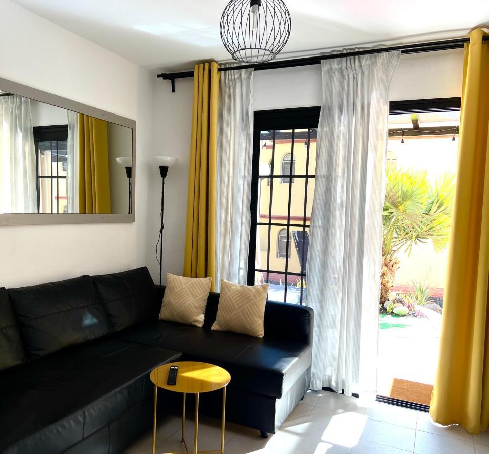 Paola Comfort Apartment Коста Калма Екстериор снимка