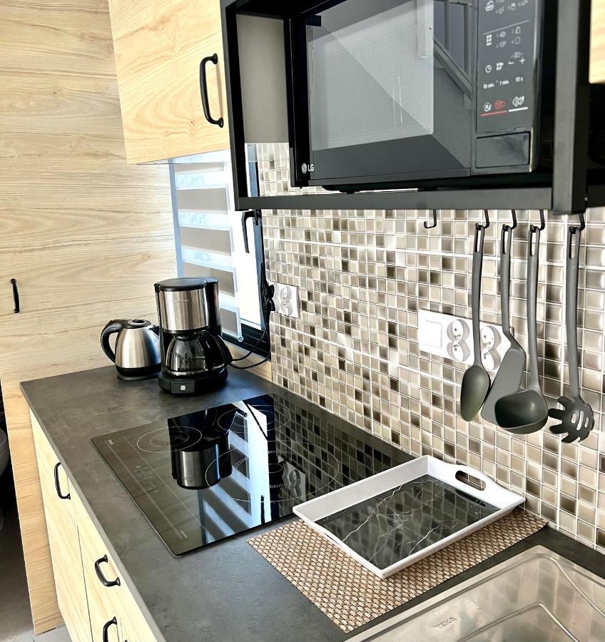 Paola Comfort Apartment Коста Калма Екстериор снимка