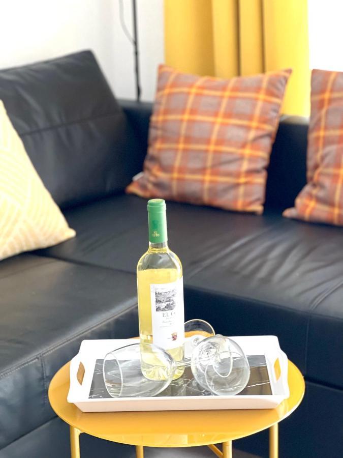 Paola Comfort Apartment Коста Калма Екстериор снимка